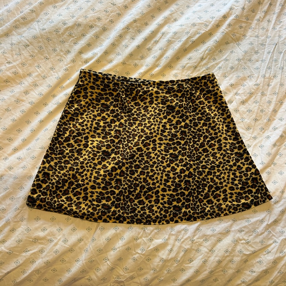Le Chateau Leopard Print Mini A-Line Skirt
